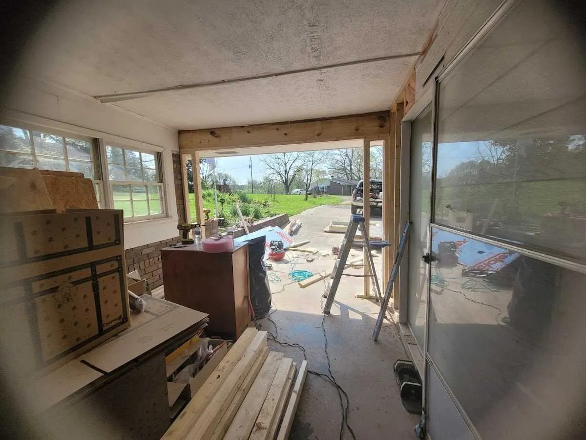 Air movers and dehumidifier for Water Mitigation Services in Castroville